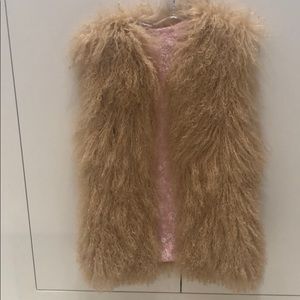 Fur vest